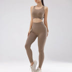 Peach Hip Fitness Set with Bra & Leggings - Classyfashion24.com