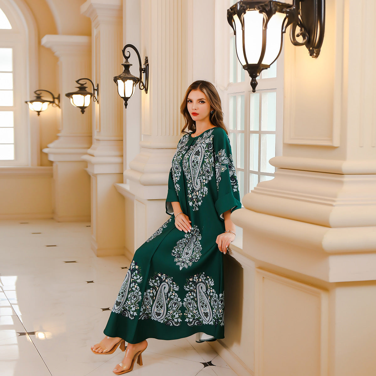 Middle Eastern Muslim Long Robe Women's Dubai Turkey Women's Beaded Large Robe Export - Classyfashion24.com