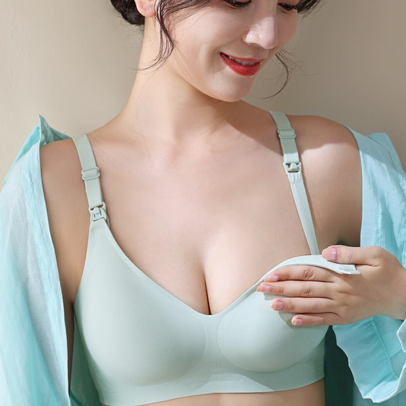 Ultimate Comfort for Moms-to-Be: Wire-Free Maternity Breastfeeding Bra in Luxurious Silk Nylon