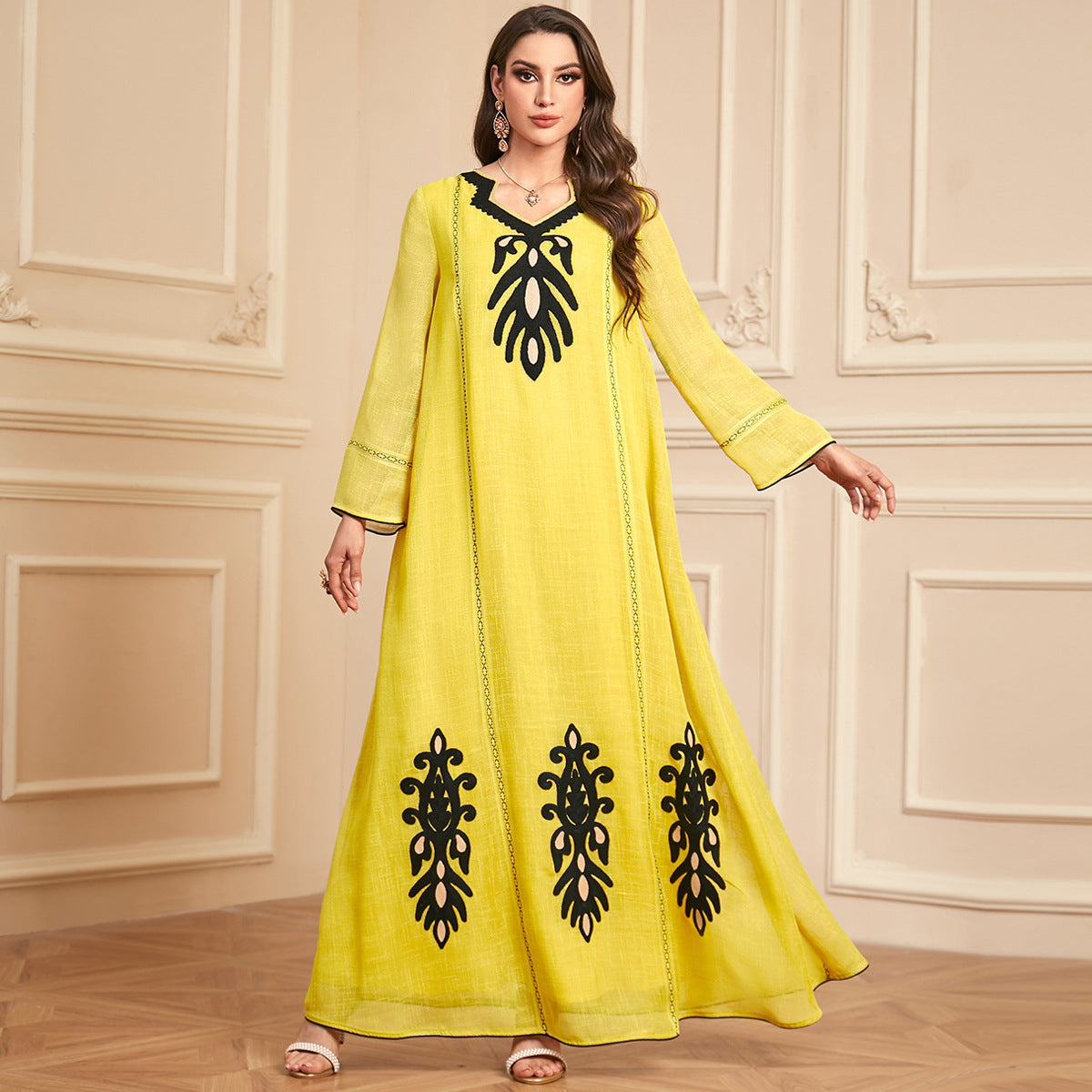 Muslim Long Robe Women Embroidered Long Sleeve Dress - Classyfashion24.com