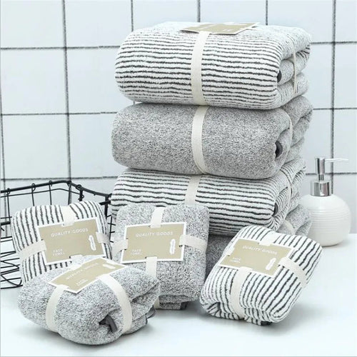 Luxury Coral Velvet Bath Towel Set – Soft, Absorbent & Quick-Drying (2-Piece Bundle)